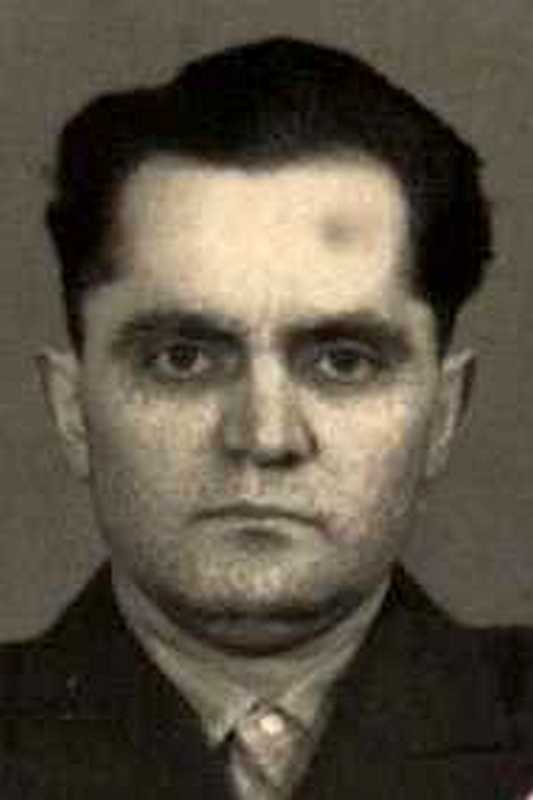 САВИЧ роман кузьми 1915.jpg